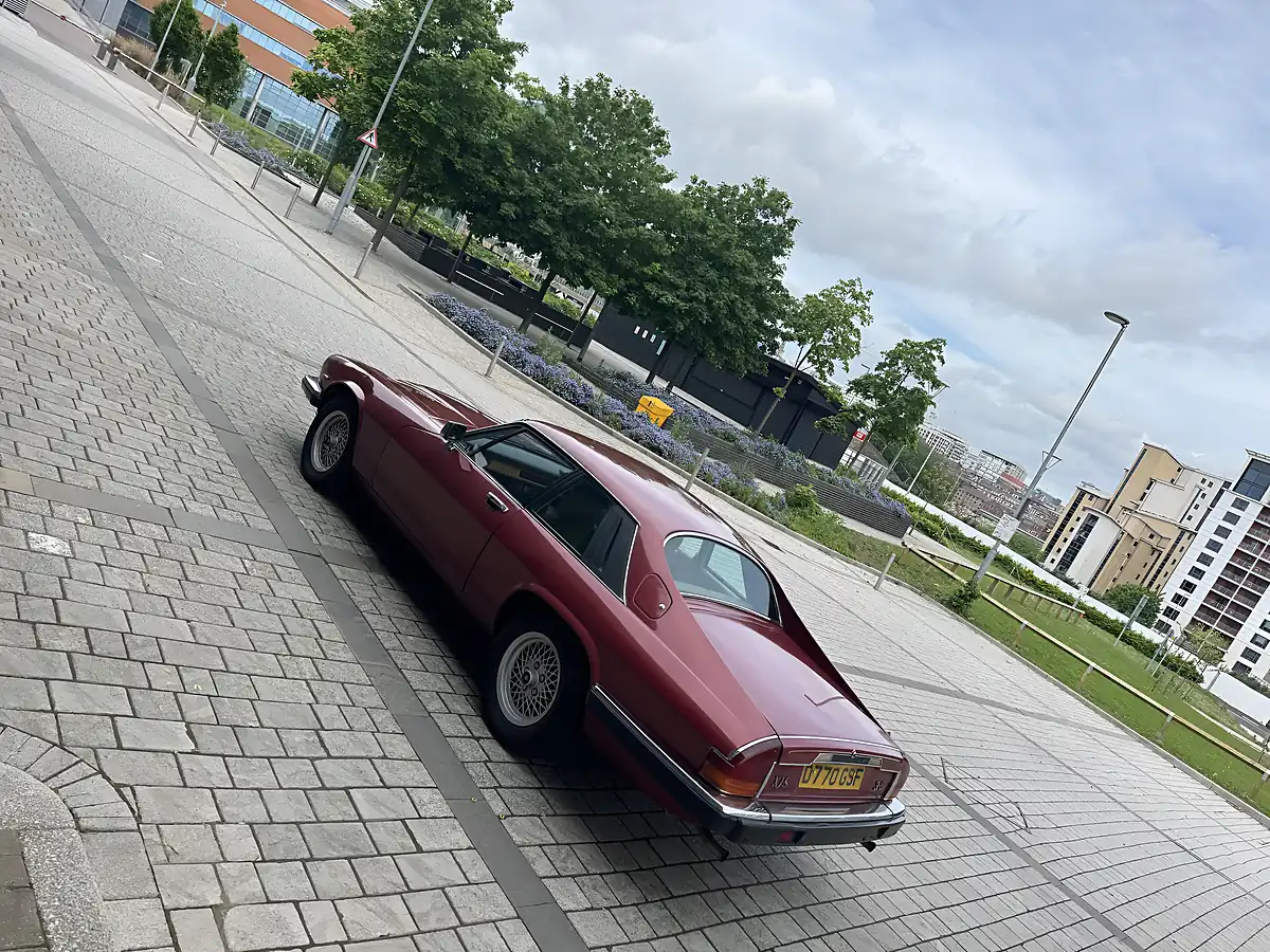 Used 1987 Jaguar Xjs Red - Interior and Exterior details 14