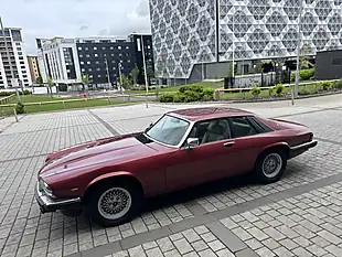 Used 1987 Jaguar Xjs Red - Interior and Exterior details 17