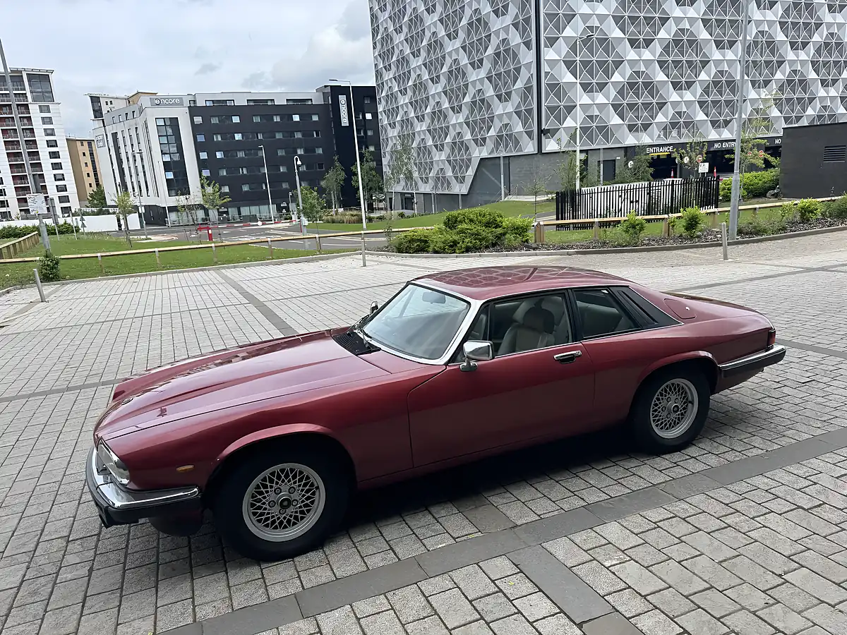 Used 1987 Jaguar Xjs Red - Interior and Exterior details 17