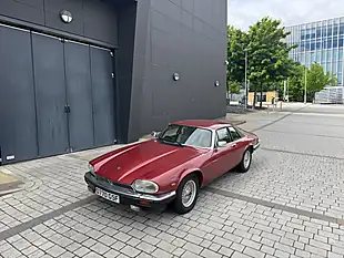 Used 1987 Jaguar Xjs Red - Interior and Exterior details 18