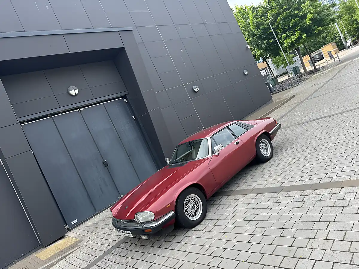 Used 1987 Jaguar Xjs Red - Interior and Exterior details 3