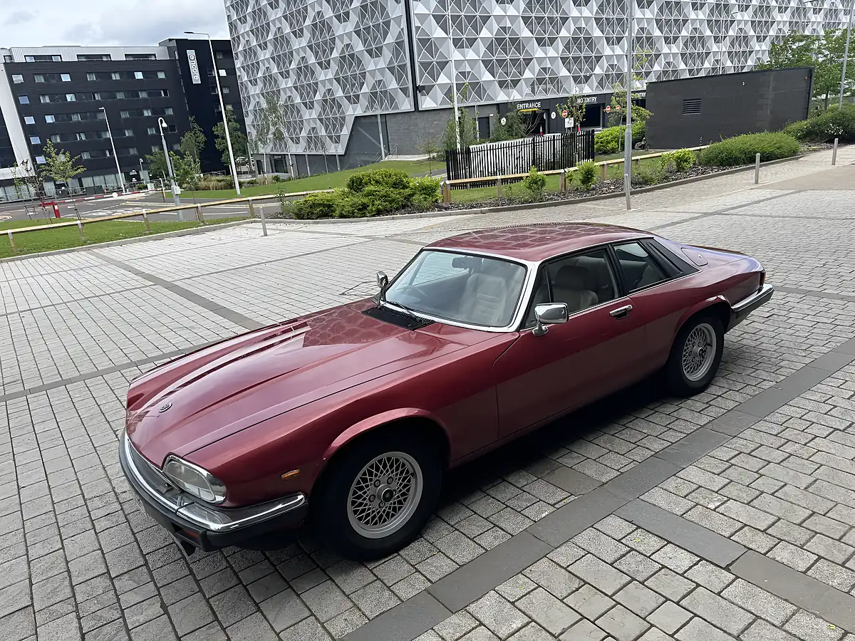 Used 1987 Jaguar Xjs Red - Interior and Exterior details 5
