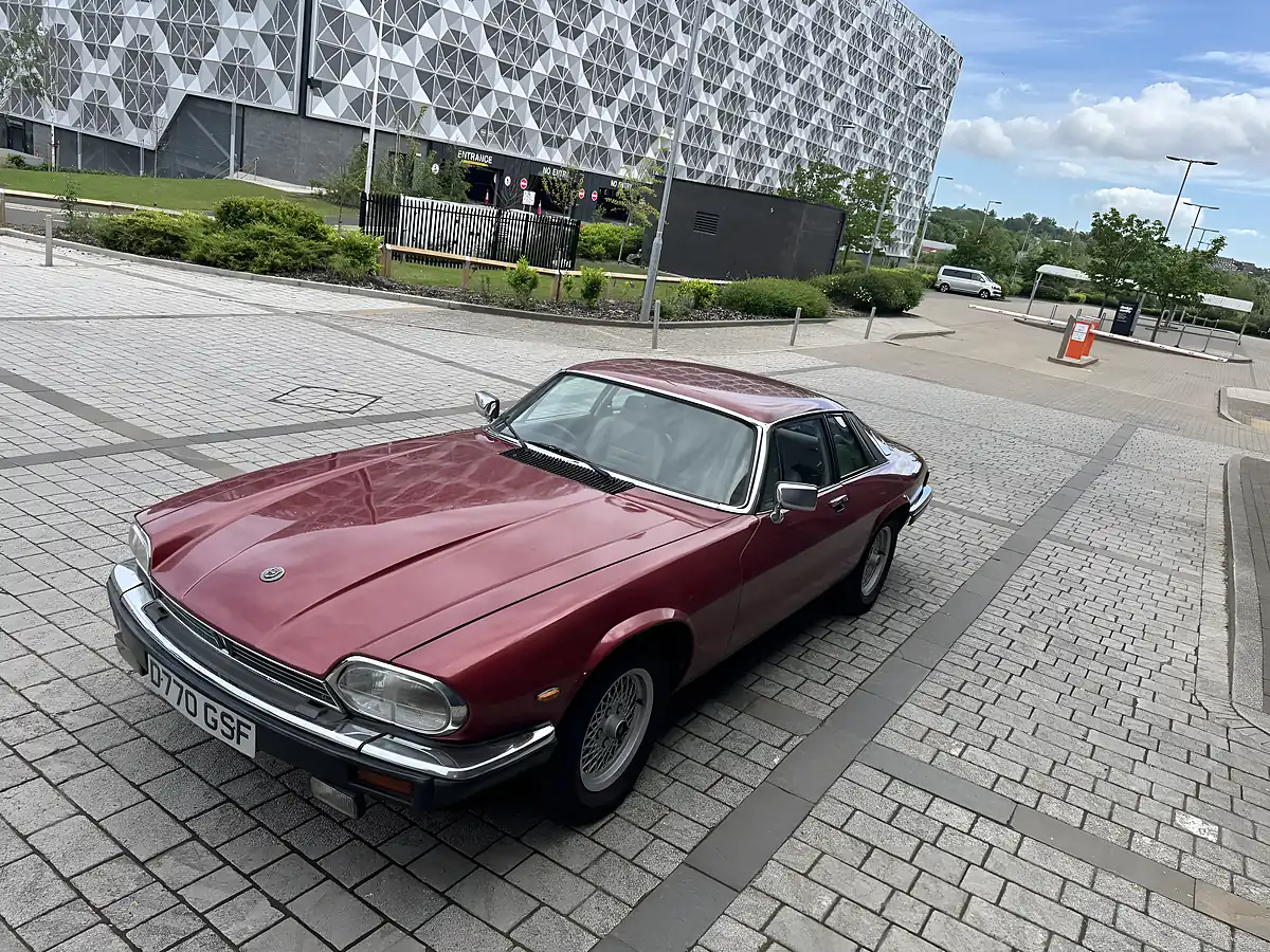 Used 1987 Jaguar Xjs Red - Interior and Exterior details 8