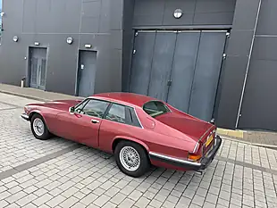 Used 1987 Jaguar Xjs Red - Interior and Exterior details 9