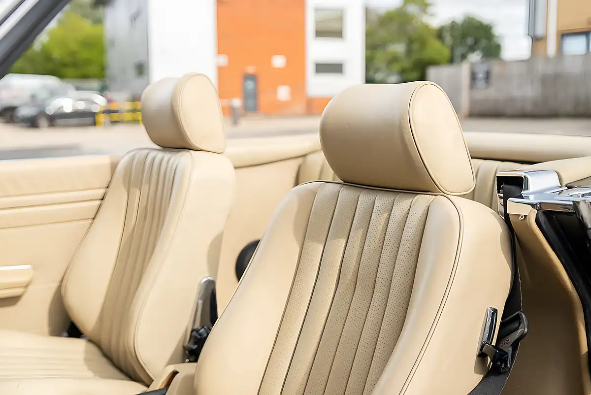Used 1987 Mercedes-Benz 500 Sl R107 Blue Black Metallic - Interior and Exterior details 11