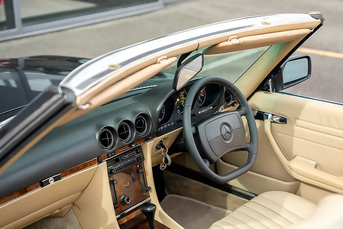 Used 1987 Mercedes-Benz 500 Sl R107 Blue Black Metallic - Interior and Exterior details 12