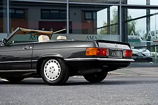 Used 1987 Mercedes-Benz 500 Sl R107 Blue Black Metallic - Interior and Exterior details 19