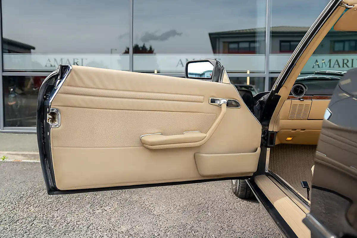 Used 1987 Mercedes-Benz Sl Blue Black Metallic - Interior and Exterior details 15
