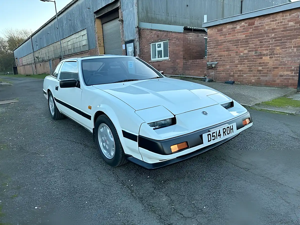 Used 1987 Nissan 300ZX Targa White - Front View