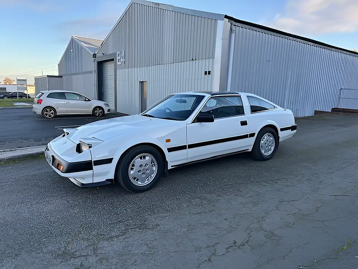Used 1987 Nissan 300ZX Targa White - Interior and Exterior details 10