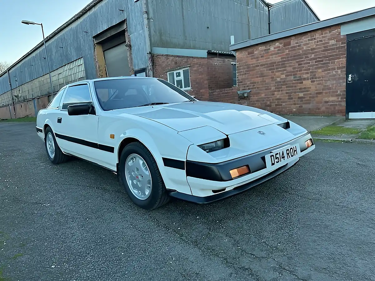 Used 1987 Nissan 300ZX Targa White - Interior and Exterior details 2