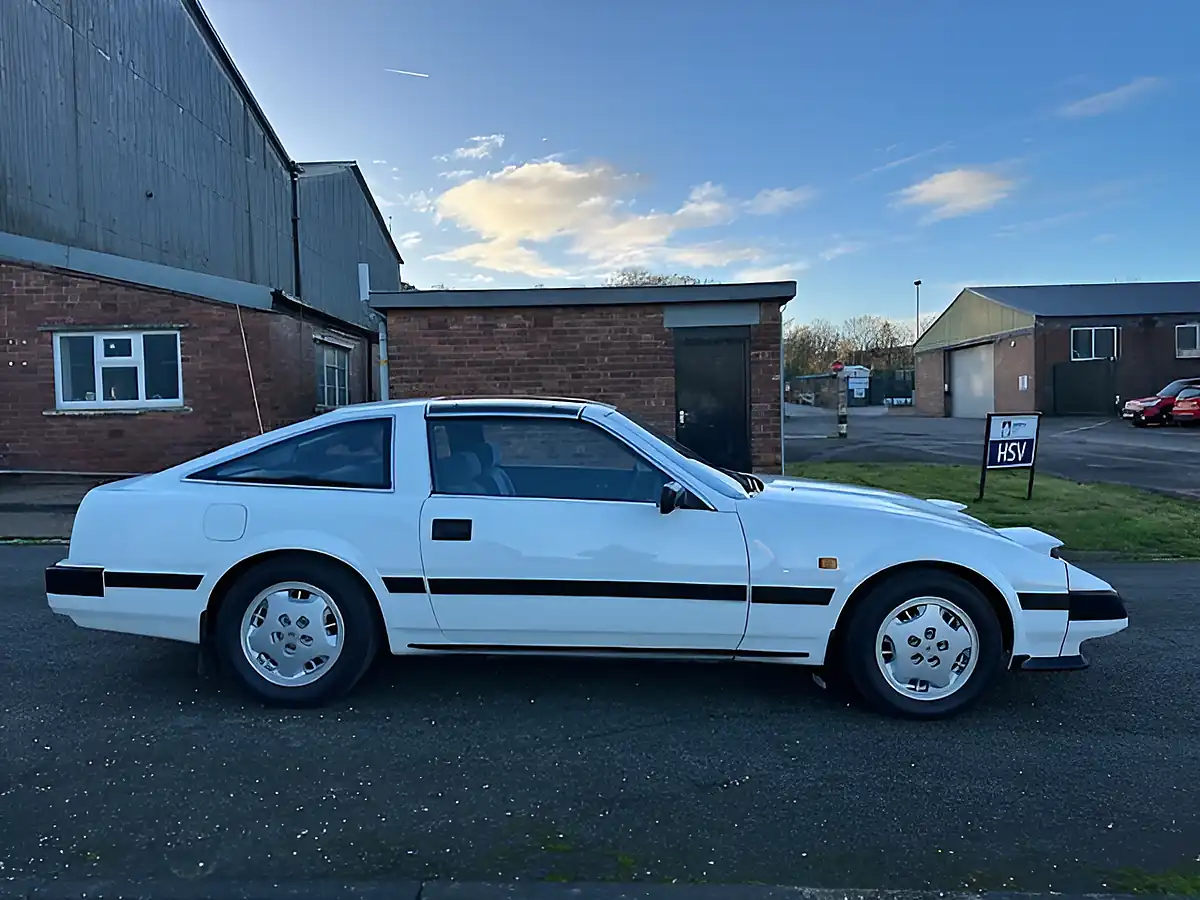 Used 1987 Nissan 300ZX Targa White - Interior and Exterior details 4