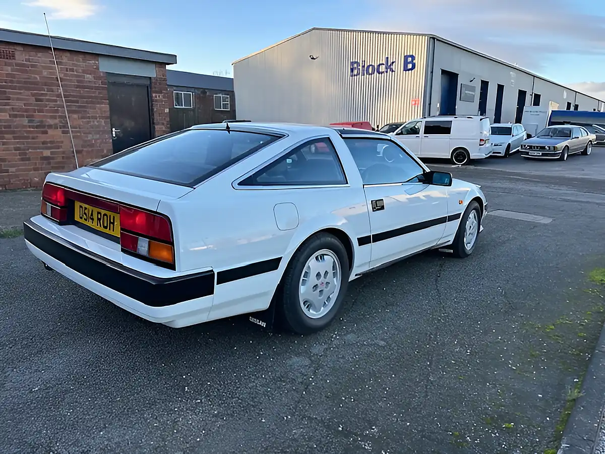 Used 1987 Nissan 300ZX Targa White - Interior and Exterior details 5
