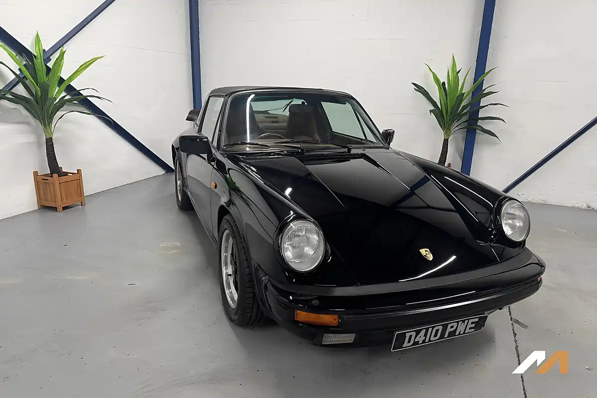 Used 1987 Porsche 911 Carrera Targa Black - Interior and Exterior details 6