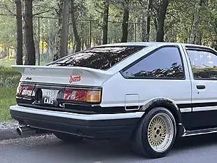 Used 1987 Toyota Corolla GT Coupe AE86 White - Interior and Exterior details 10