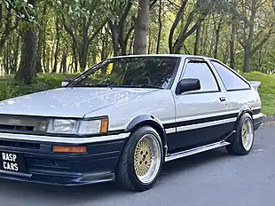 Used 1987 Toyota Corolla GT Coupe AE86 White - Interior and Exterior details 16