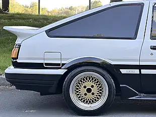 Used 1987 Toyota Corolla GT Coupe AE86 White - Interior and Exterior details 7