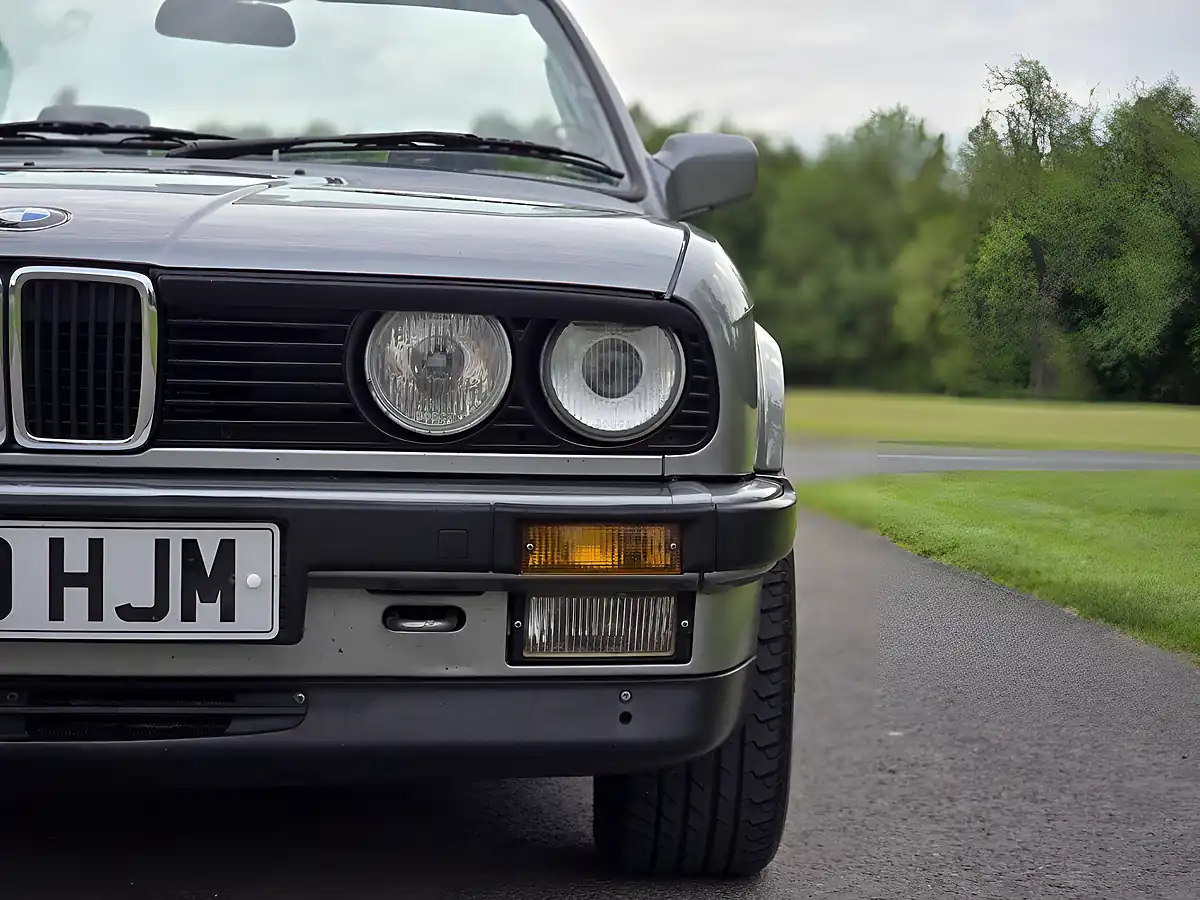 Used 1988 BMW 3 Series Convertible Grey - Interior and Exterior details 13