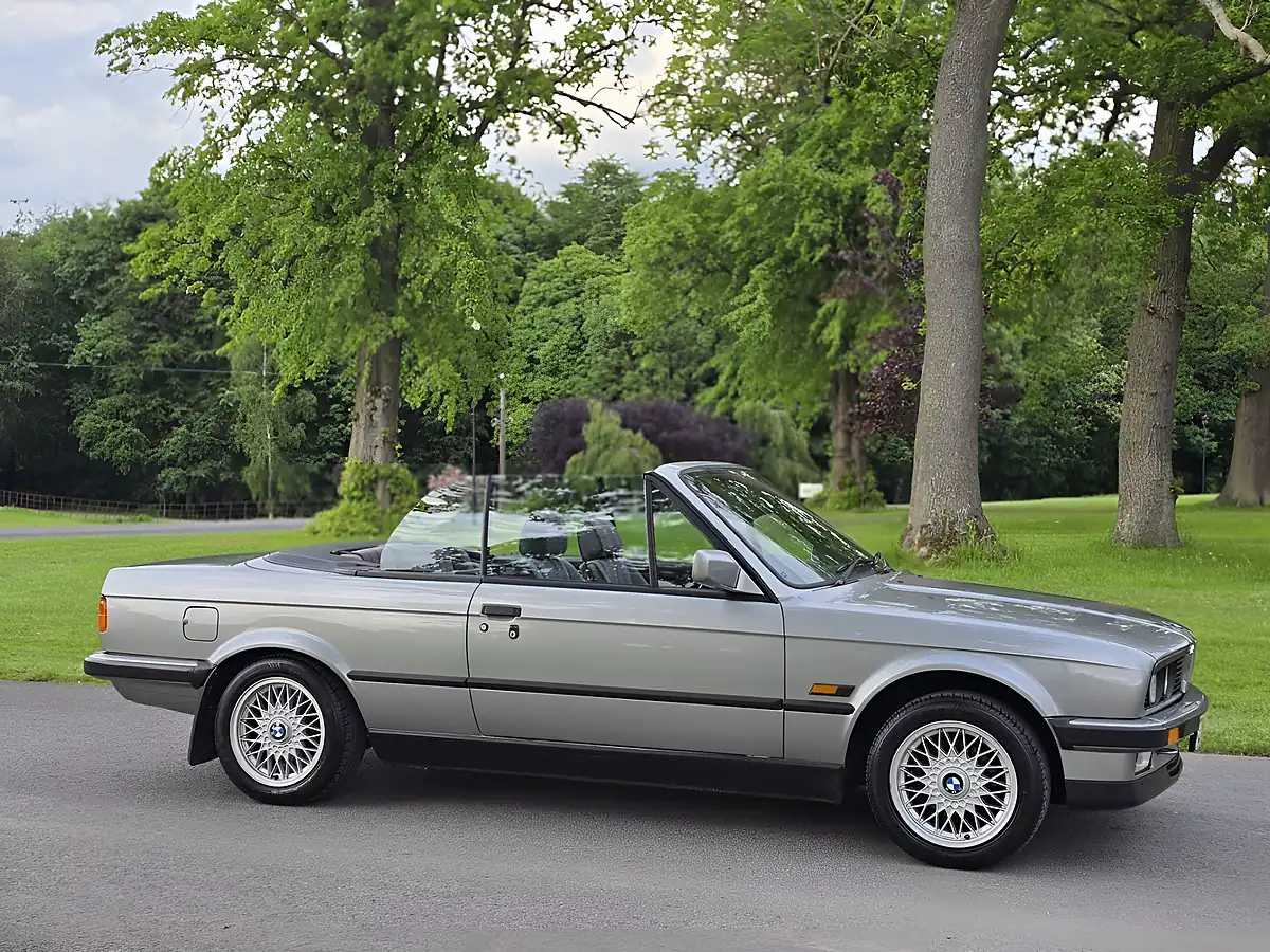 Used 1988 BMW 3 Series Convertible Grey - Interior and Exterior details 16