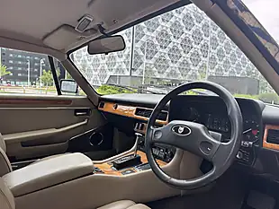 Used 1988 Jaguar Xjs Red - Interior and Exterior details 11
