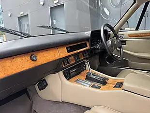Used 1988 Jaguar Xjs Red - Interior and Exterior details 12