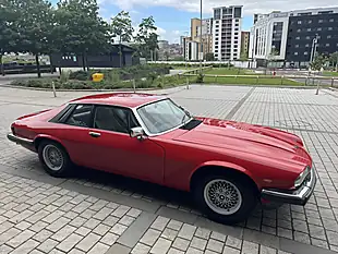 Used 1988 Jaguar Xjs Red - Interior and Exterior details 16