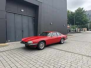 Used 1988 Jaguar Xjs Red - Interior and Exterior details 17