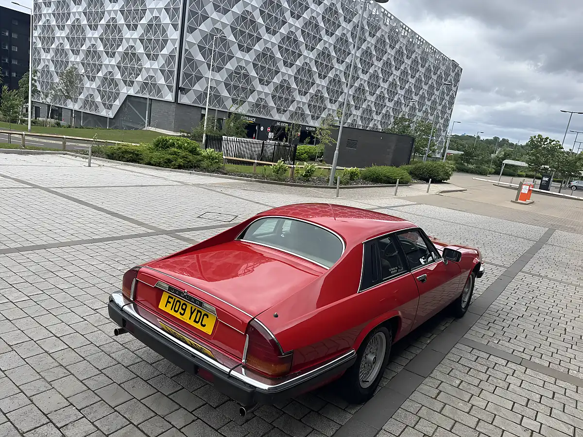 Used 1988 Jaguar Xjs Red - Interior and Exterior details 5