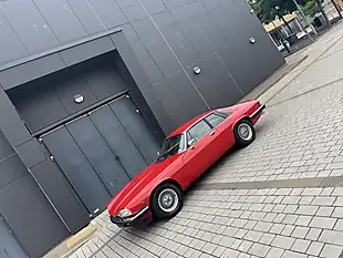 Used 1988 Jaguar Xjs Red - Interior and Exterior details 6