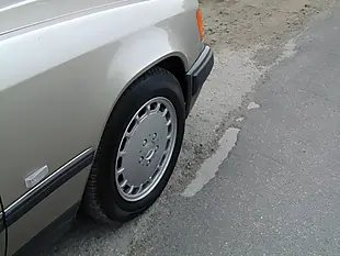 Used 1988 Mercedes-Benz 230 W124 Smoke Silver Metallic - Interior and Exterior details 11