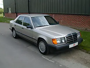 Used 1988 Mercedes-Benz 230 W124 Smoke Silver Metallic - Interior and Exterior details 4