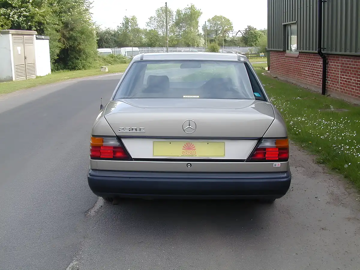 Used 1988 Mercedes-Benz 230 W124 Smoke Silver Metallic - Interior and Exterior details 8