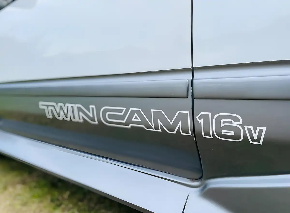 Used 1988 Toyota MR2 Mk1 AW11 White - Interior and Exterior details 19