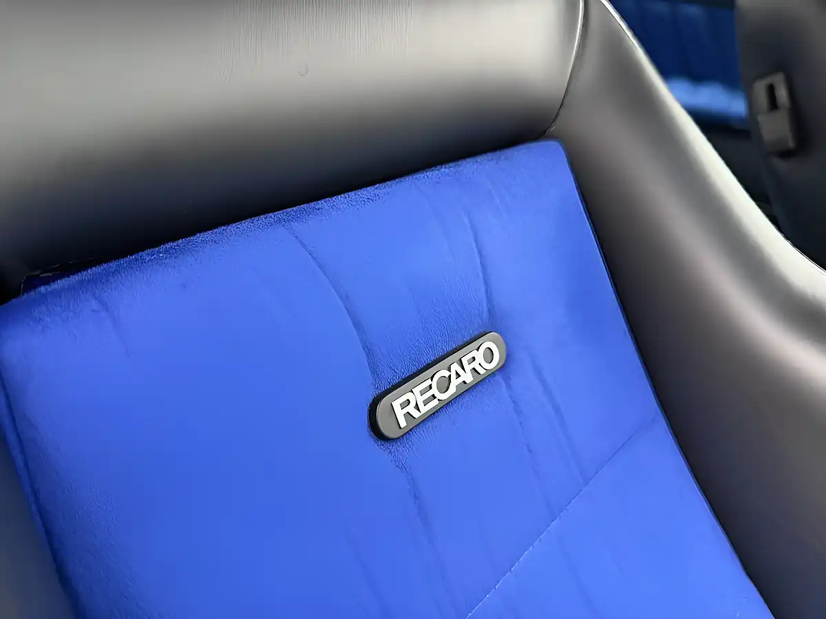 Used 1988 Volkswagen Golf Blue - Interior and Exterior details 9