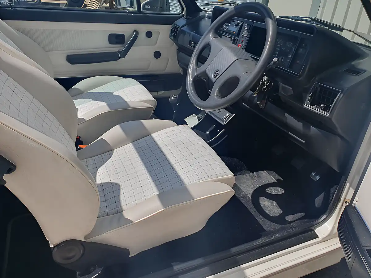 Used 1988 Volkswagen Golf GTI White - Interior and Exterior details 14