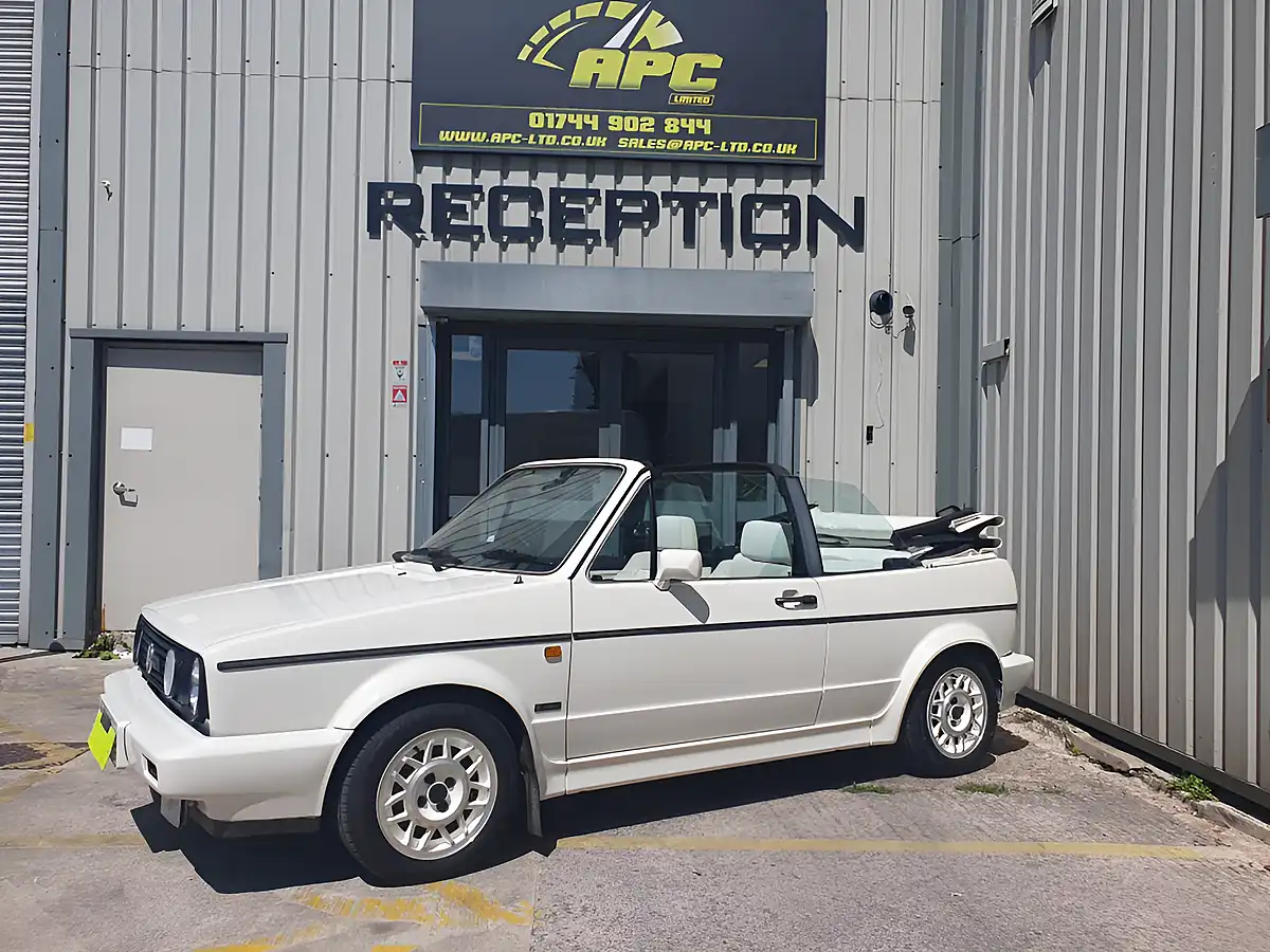 Used 1988 Volkswagen Golf GTI White - Interior and Exterior details 3