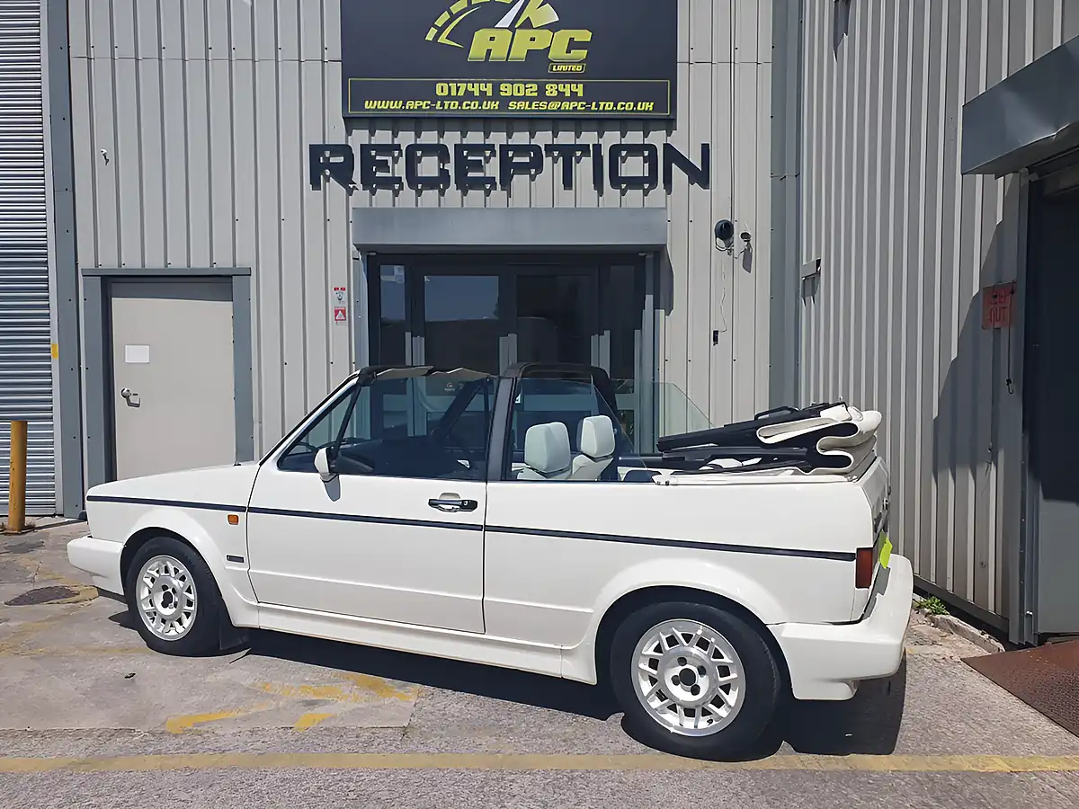Used 1988 Volkswagen Golf GTI White - Interior and Exterior details 4