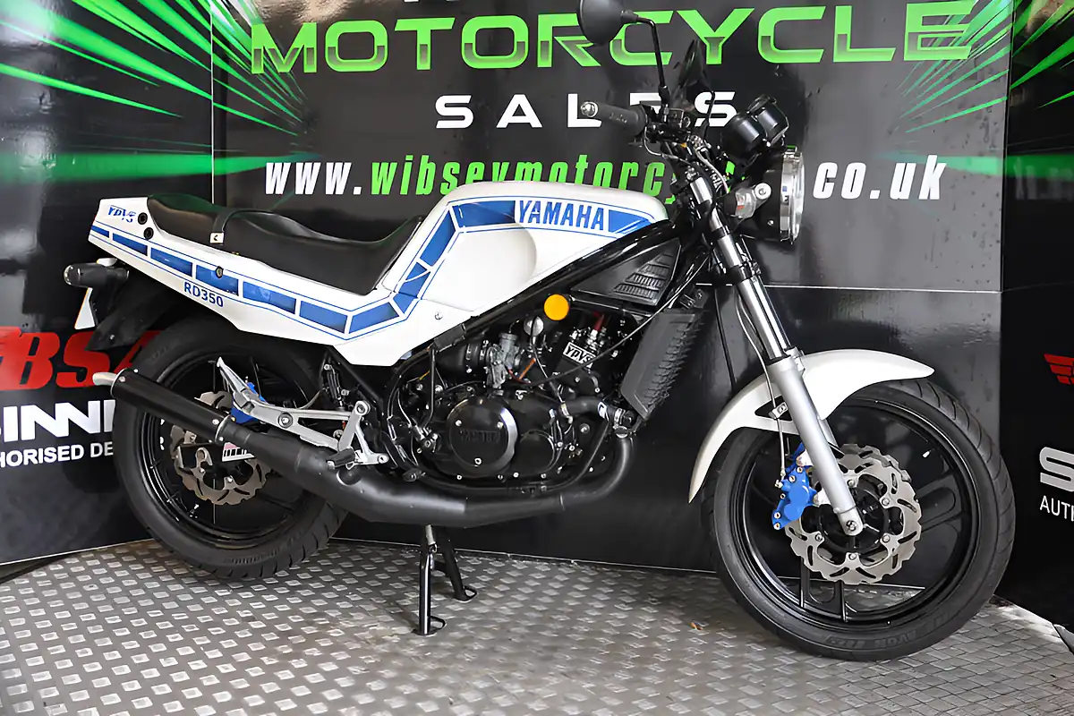 Used 1988 Yamaha RD350 Lc Ypvs Pearl White - Interior and Exterior details 18