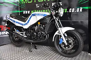 Used 1988 Yamaha RD350 Lc Ypvs Pearl White - Interior and Exterior details 19