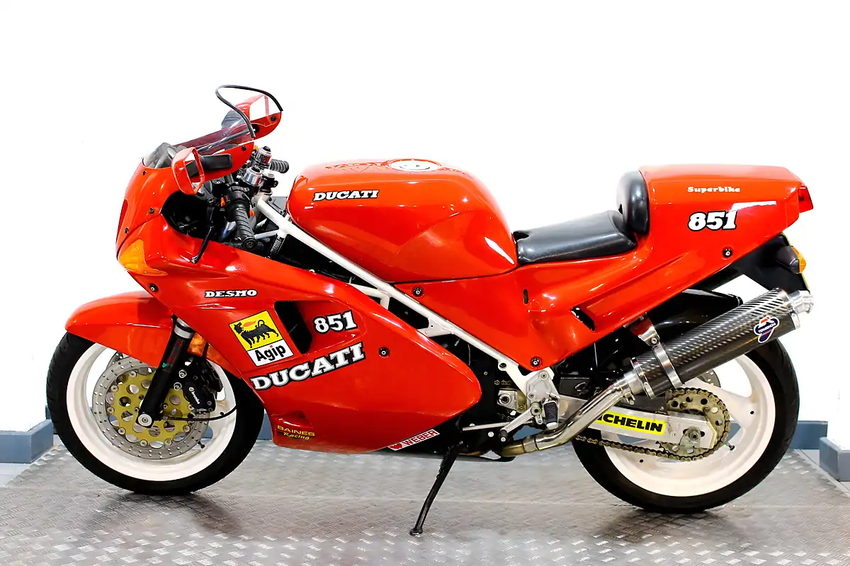 Used 1989 Ducati 851 Red - Interior and Exterior details 9