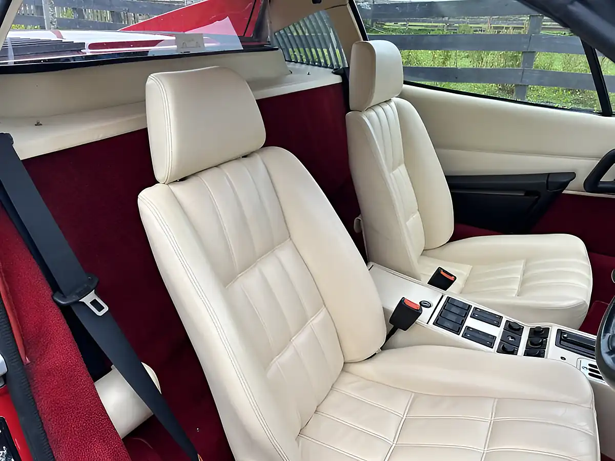 Used 1989 Ferrari 328 Gts Red - Interior and Exterior details 18