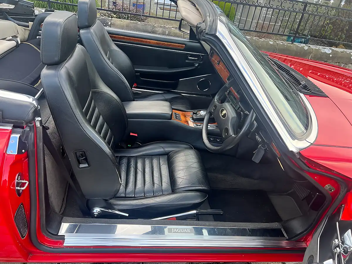Used 1989 Jaguar Xj-S Convertible Signal Red - Interior and Exterior details 4