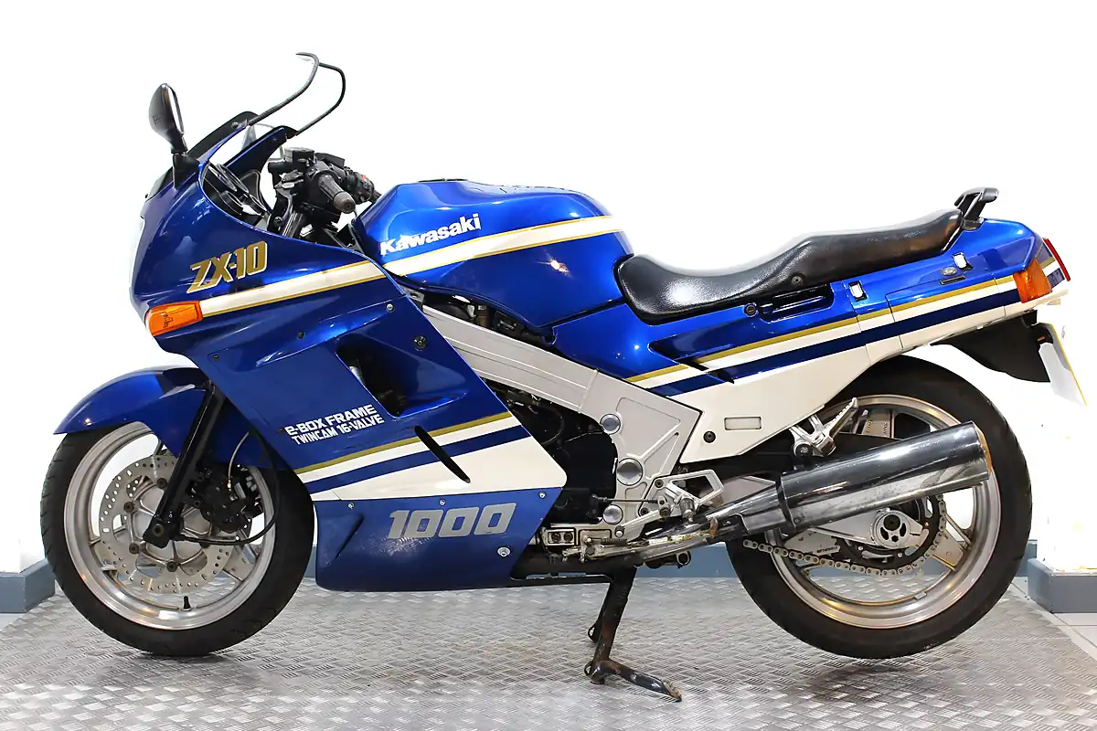Used 1989 Kawasaki ZX10 Blue - Interior and Exterior details 11