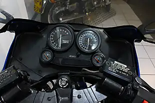 Used 1989 Kawasaki ZX10 Blue - Interior and Exterior details 8