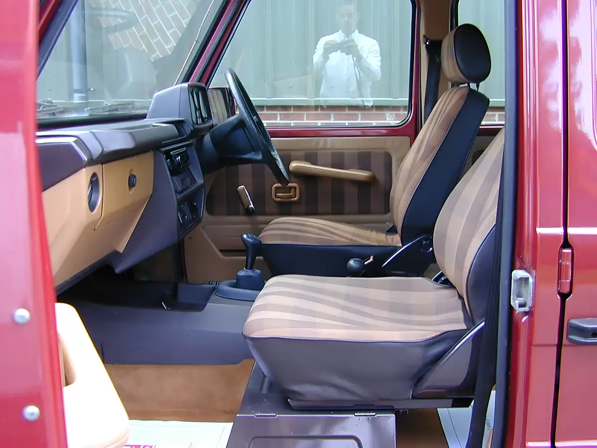 Used 1989 Mercedes-Benz G Class Lwb Red - Interior and Exterior details 14