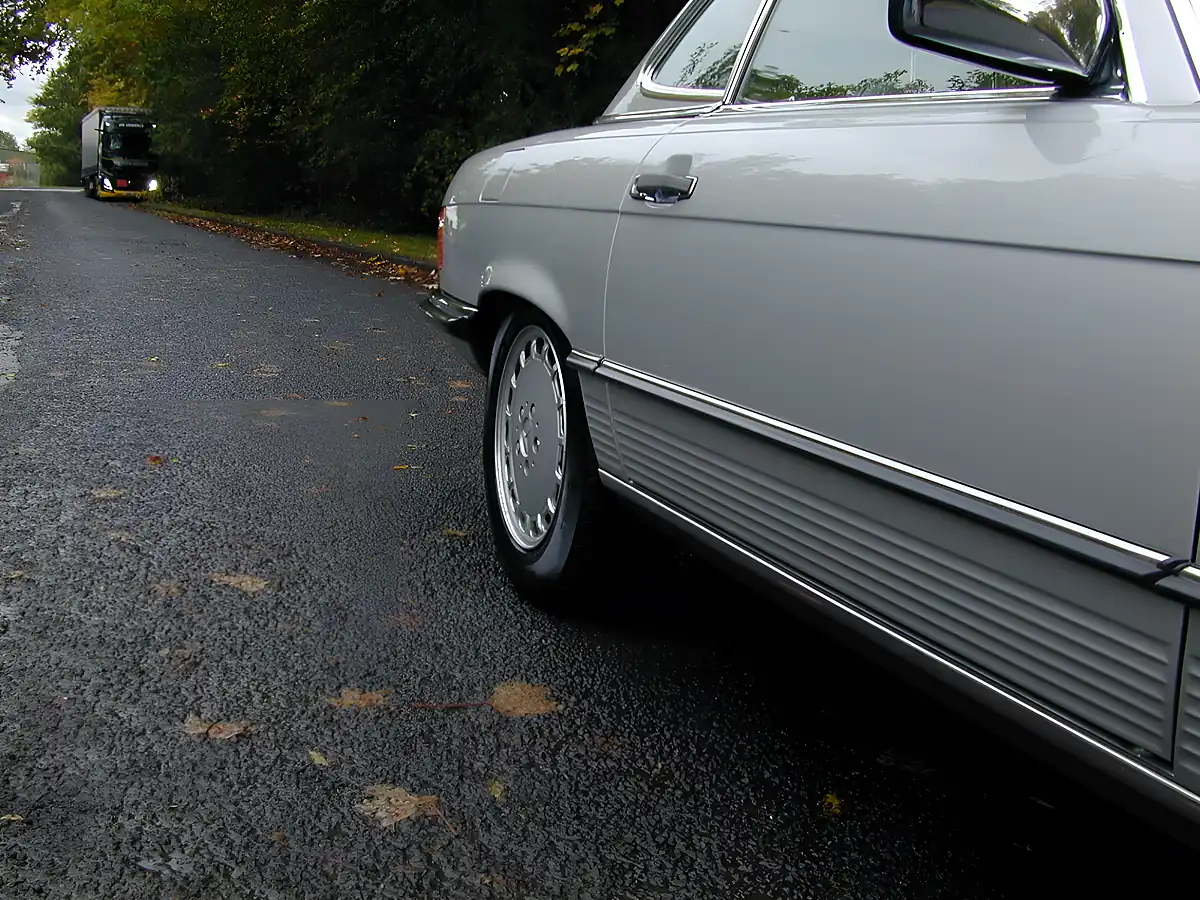 Used 1989 Mercedes-Benz Sl Sport Convertible Silver - Interior and Exterior details 10