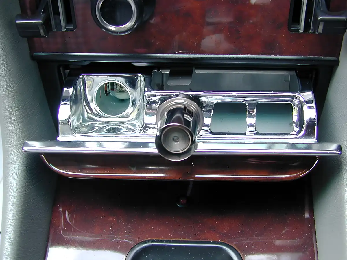 Used 1989 Mercedes-Benz Sl Sport Convertible Silver - Interior and Exterior details 17