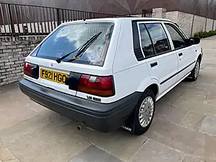 Used 1989 Nissan Sunny Gsx White - Interior and Exterior details 4