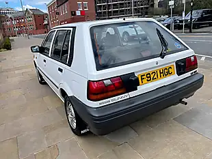Used 1989 Nissan Sunny Gsx White - Interior and Exterior details 6