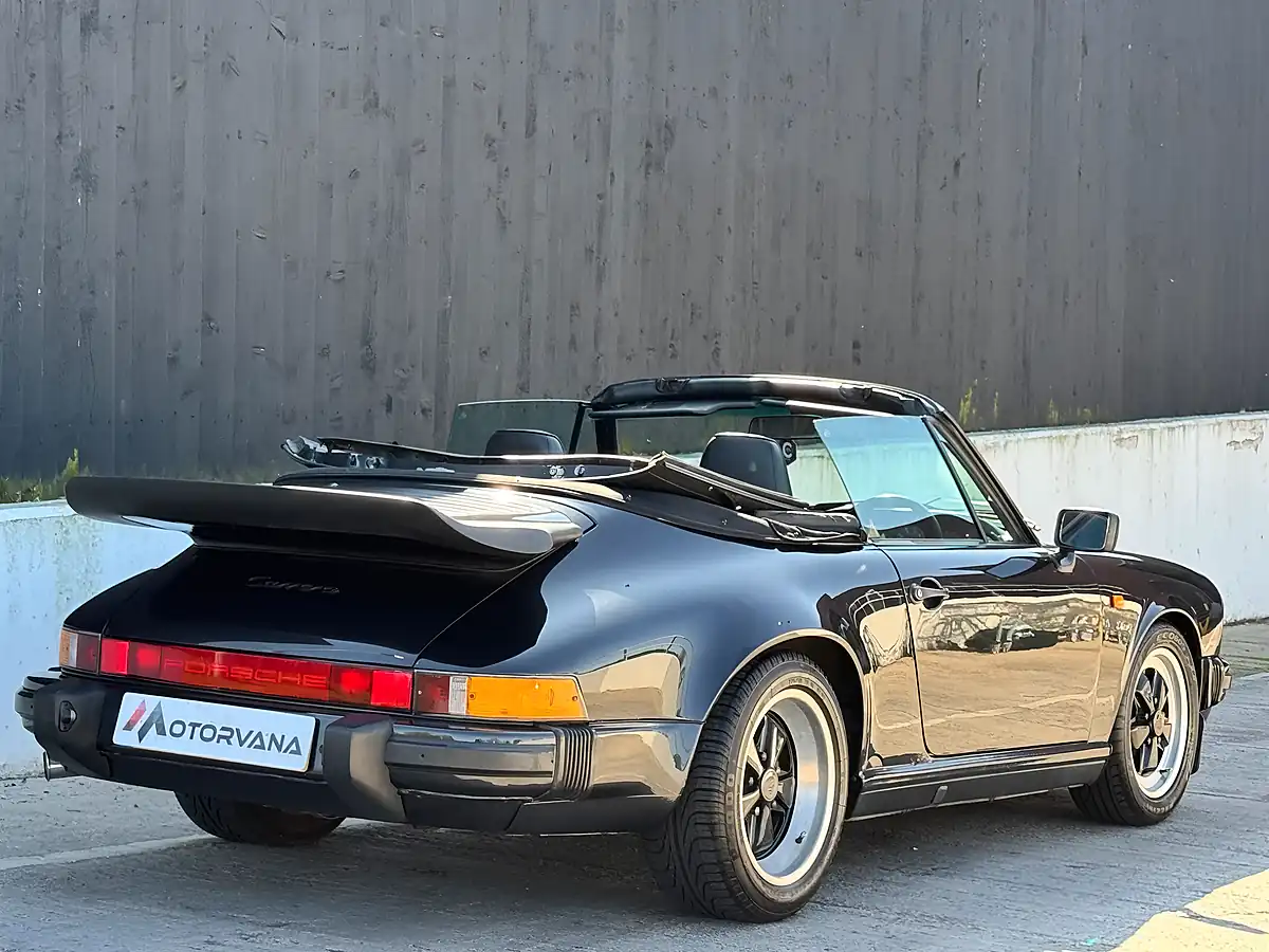 Used 1989 Porsche 911 Classic Carrera Sport Baltic Blue - Interior and Exterior details 13